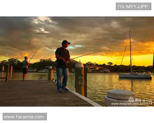 小样哥热爱足球明星的背后故事与激情追逐之旅 小样哥热爱足球明星的背后故事与激情追逐之旅